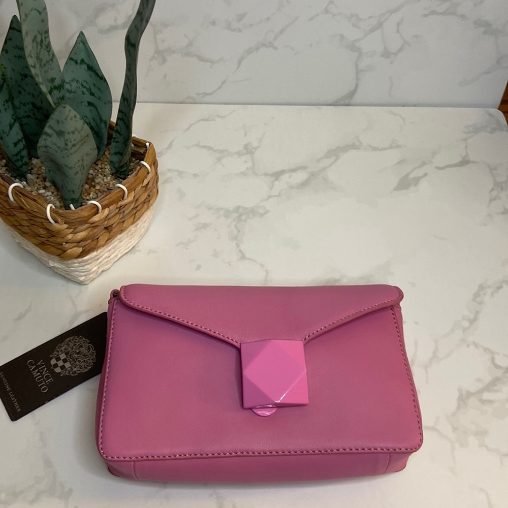 Vince Camuto Arresting Pink Leather Crossbody Bag NWT Clutch Purse Summer